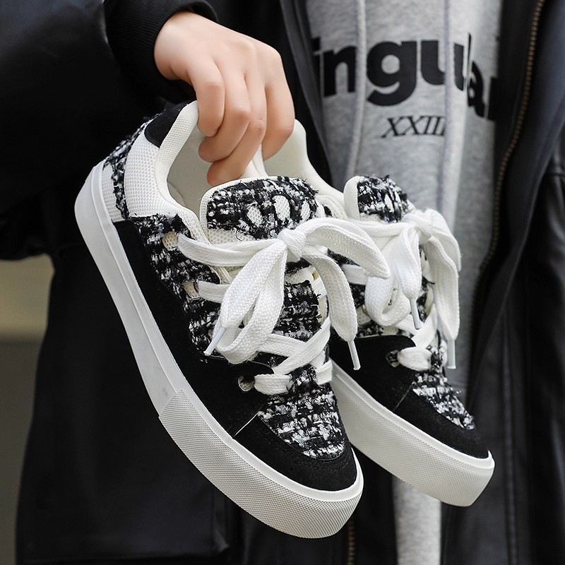 2025新款ins潮流情侣面包鞋黑白小香风拼接帆布鞋男女休闲滑板鞋