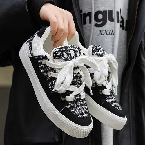 2025新款ins潮流情侣面包鞋黑白小香风拼接帆布鞋男女休闲滑板鞋