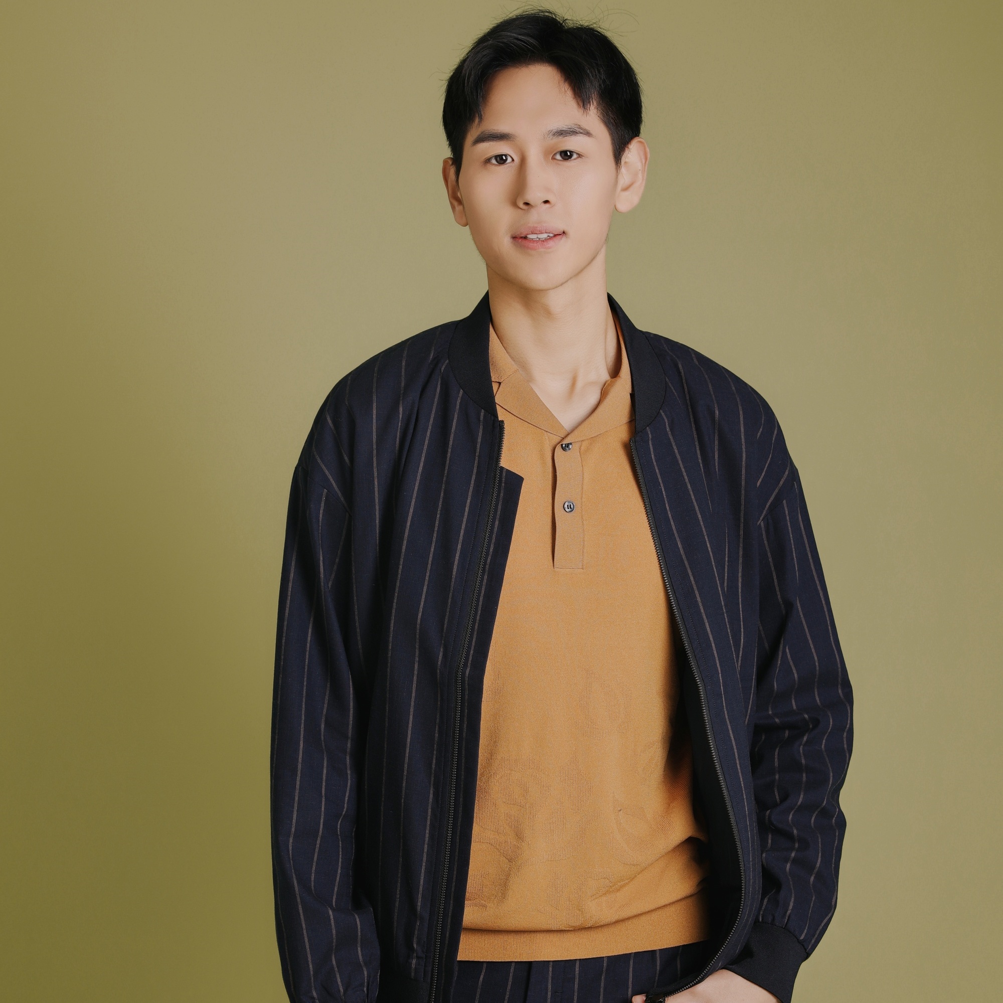 春秋男装VALITORYINE百搭棒球领