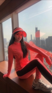 HOII后益时尚 高领前口袋机能T防晒衣能有效阻隔99%紫外线