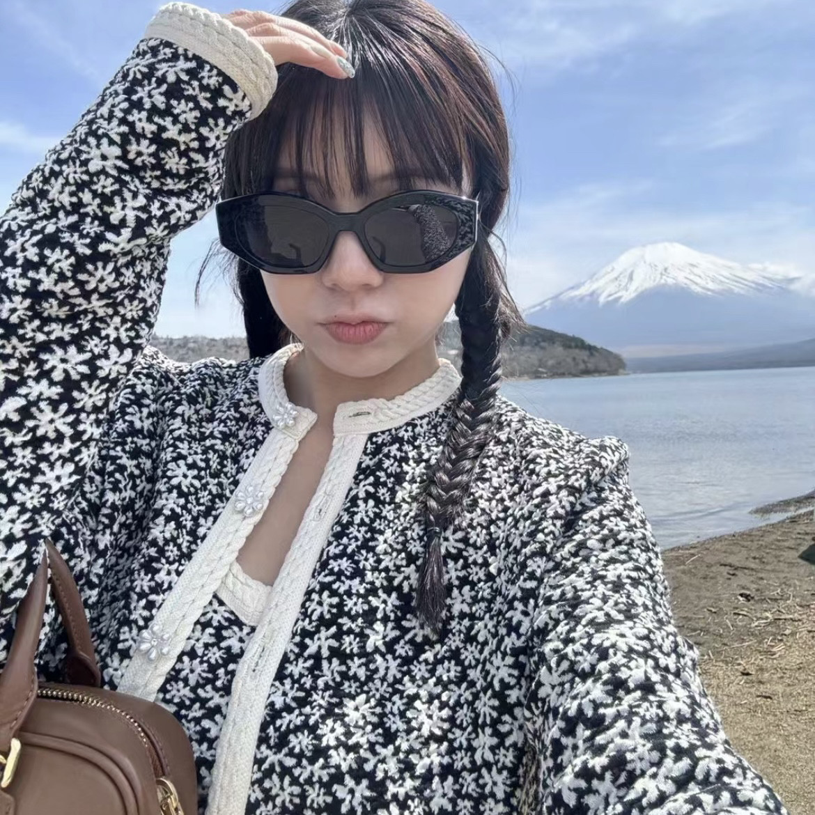 C和L 40238 不规则方框太阳镜 意产板材多边形框墨镜 INS 明星款