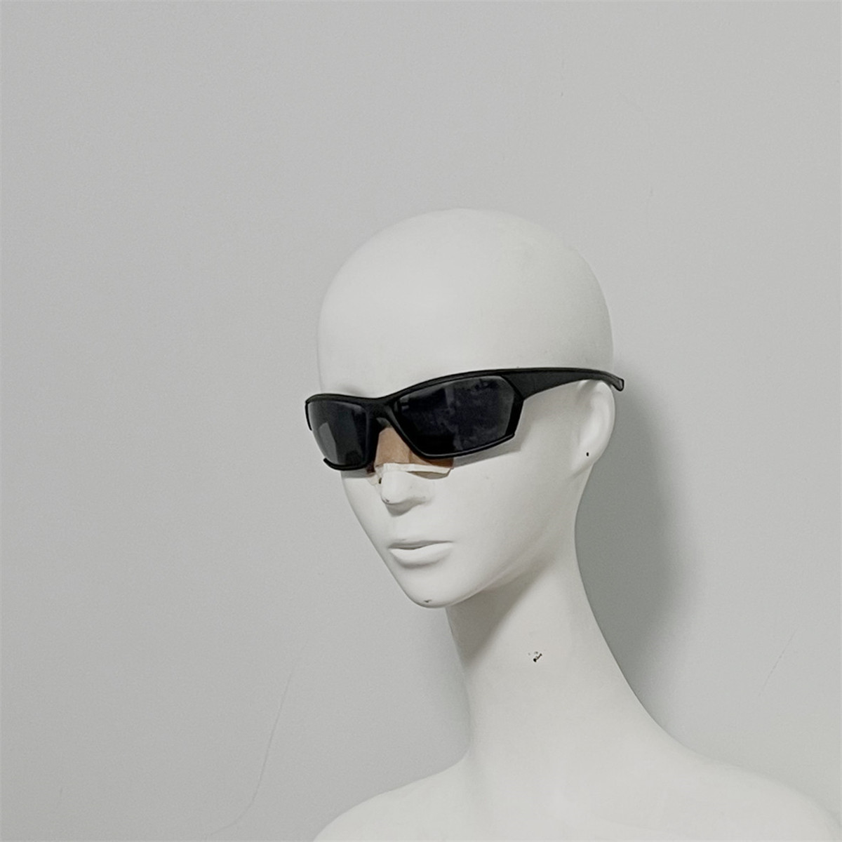 T和B 7188 户外运动款太阳镜 骑行开车防滑镜腿 样品 小瑕疵 处理