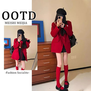 今年流行爆款新中式红色外套女2026冬季新款富家千金老钱风套装裙