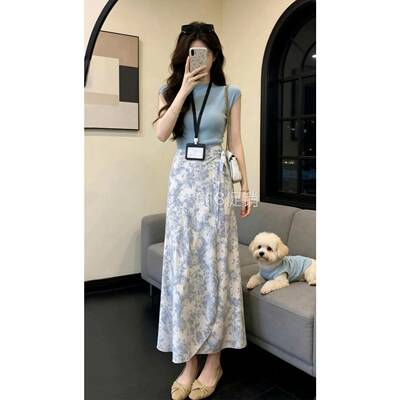 新中式蓝色碎花半身洋装子女夏季2026年新款独特漂亮ootd一整套