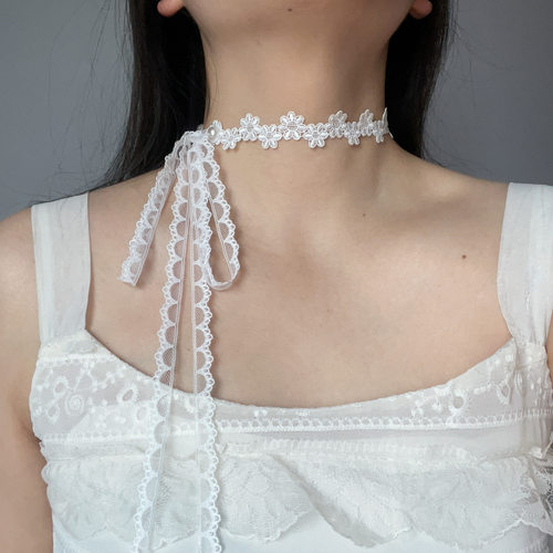 甜酷白色蕾丝绑带项链女choker辣妹风长款项圈复古设计感飘带颈链