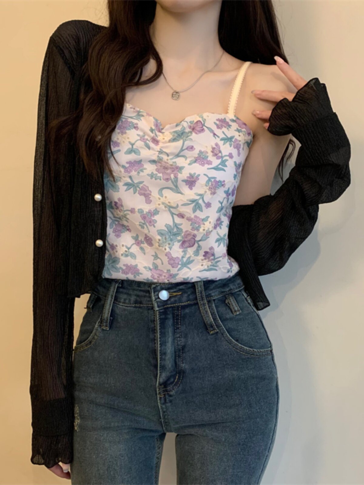 꽃무늬 바닥이 있는 투피스 티 스타일 탑의 여름 새 버전 긴팔 선크림 니트 가디건 트렌디한 프렌치 스타일 튜브탑