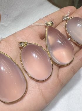 天然水晶粉晶吊坠925银镶嵌时尚气质百搭女款芙蓉石星光粉毛衣链