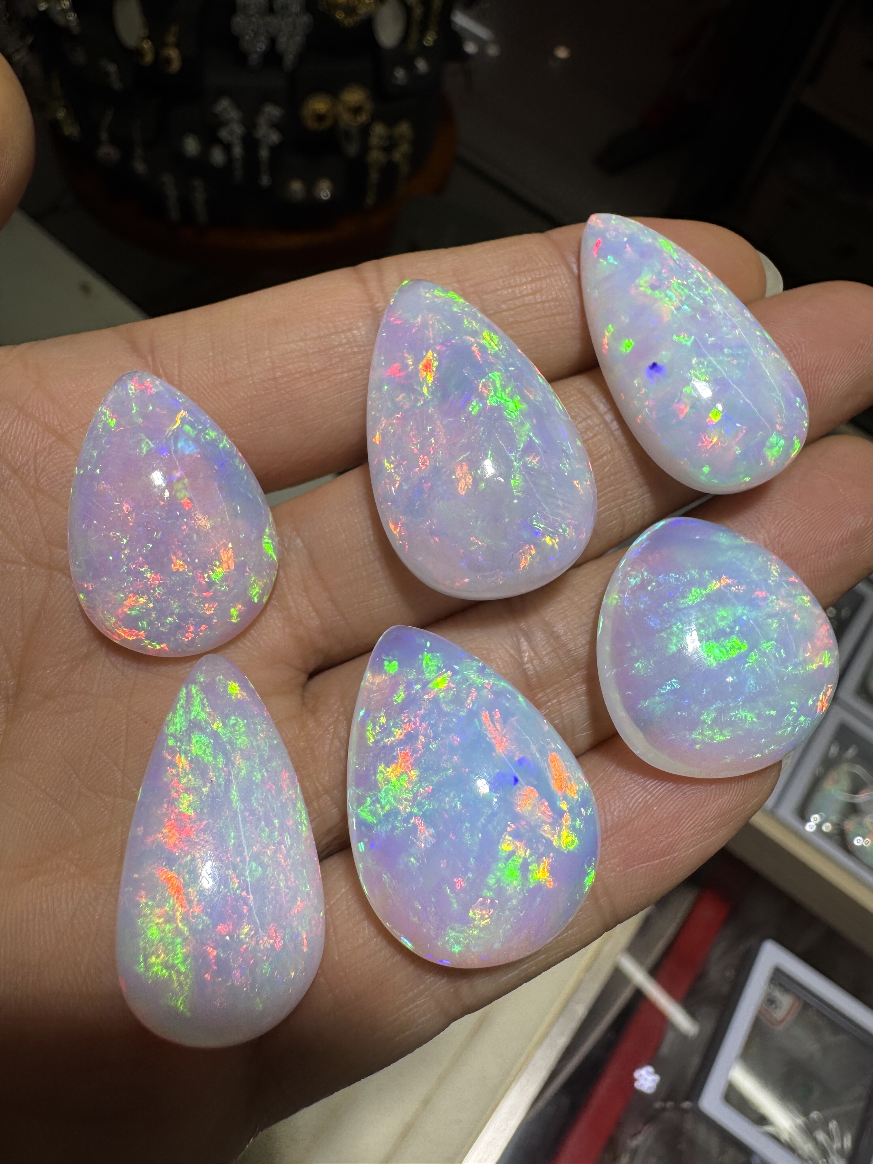 天然欧泊裸石大颗粒白欧泊