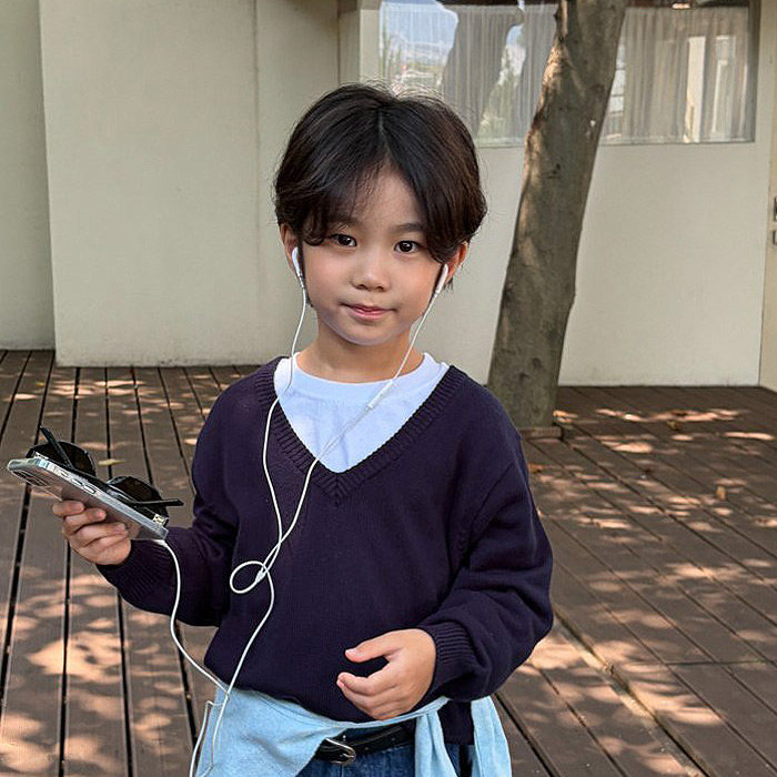 中大男女童时尚V领针织衫T恤 Saintdoll韩国代购童装26秋上衣066