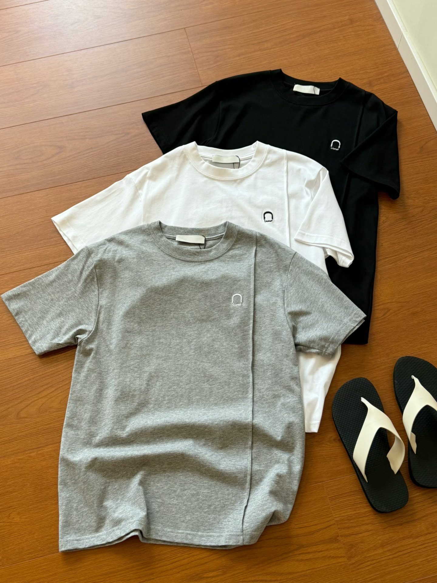 D*t 【艺只喵同款】男女款 小众设计师款280g全棉刺绣短袖T包邮图片