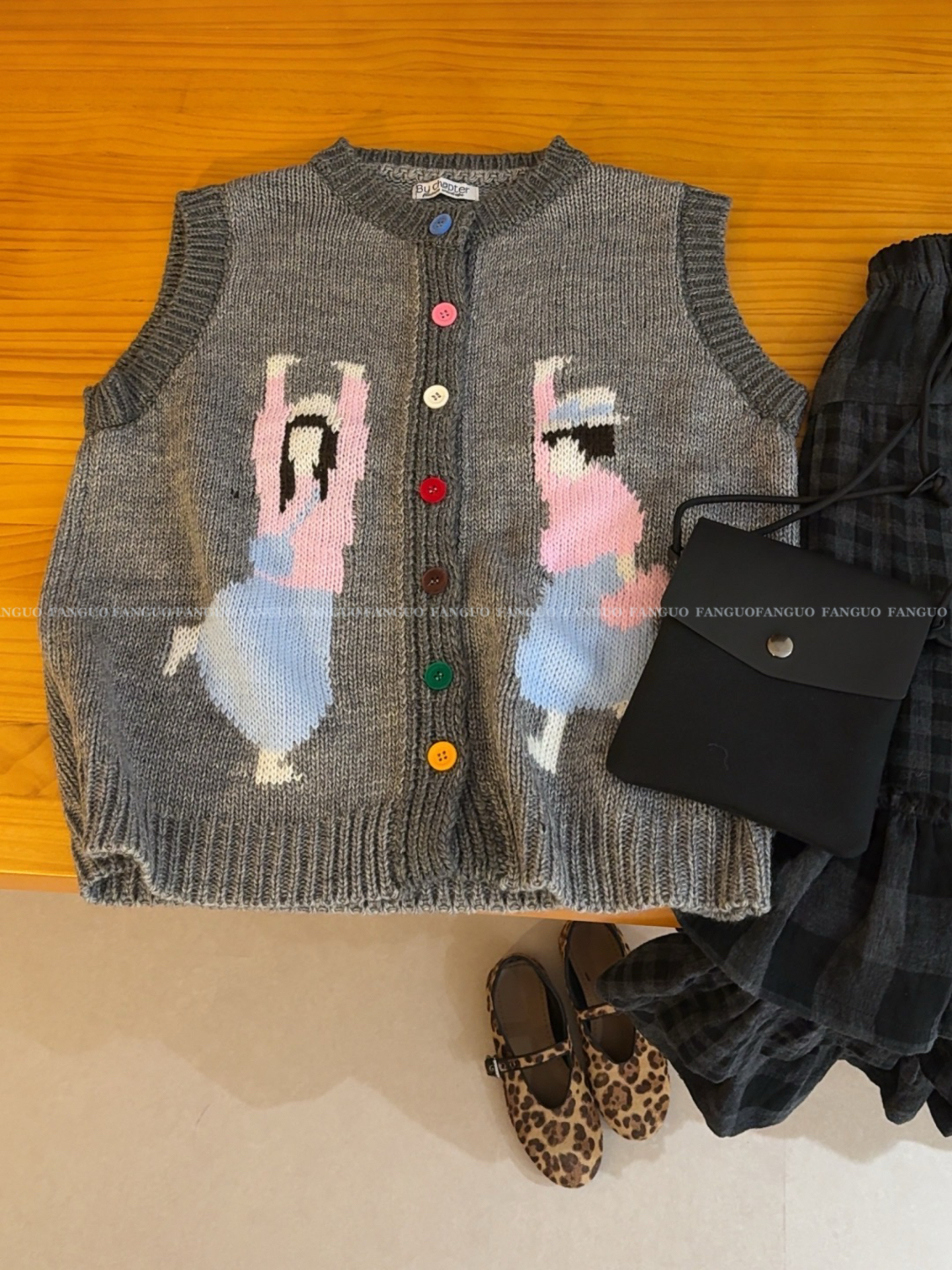 锁死这套!韩国设计师款 五彩扣复古少女提花羊毛针织衫马夹开衫