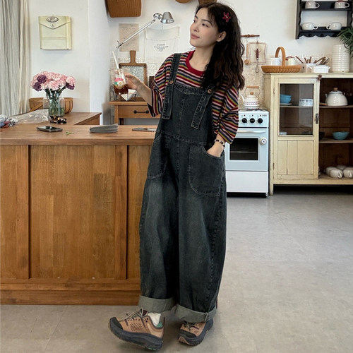 彩虹条纹T恤+休闲牛仔背带裤套装