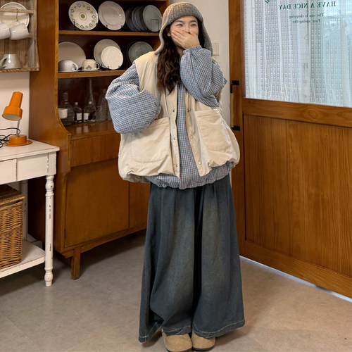 夹棉格子卫衣外套+棉马甲+牛仔裤