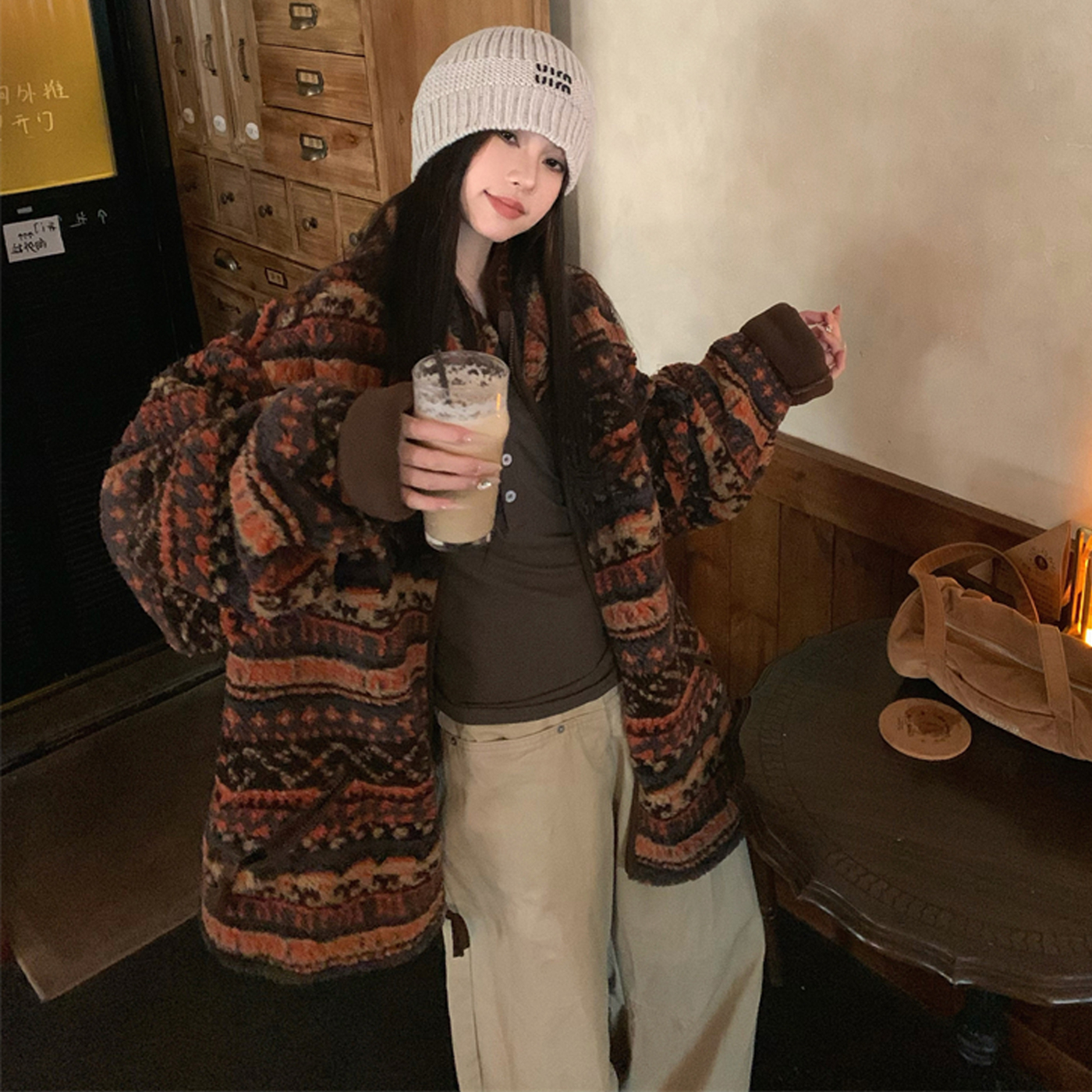 韩版立领加厚保暖印花羊羔毛外套