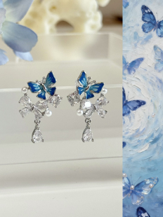 小众设计高级感蓝色蝴蝶耳环女2025年新款精致百搭耳钉无耳洞耳夹