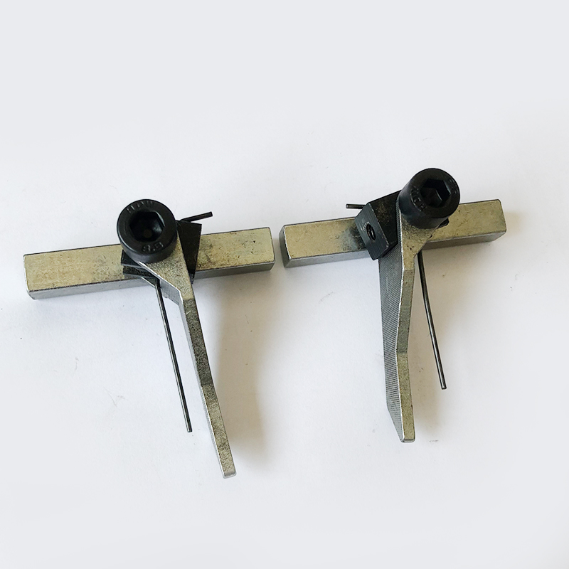 毕升莲心元宝机配件专用老款夹子单簧双簧小夹子外撇一对