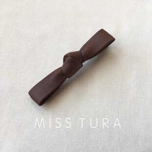Pu皮一字夹 Miss Tura韩国进口 简约蝴蝶结皮质发夹 刘海夹 边夹