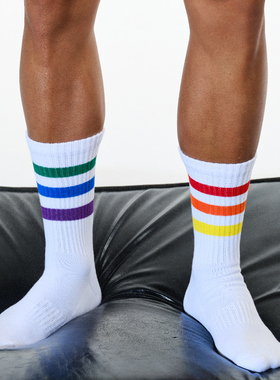 sockkon 男士三条杠彩虹条纹运动袜中高筒健身精梳毛巾底棉袜子