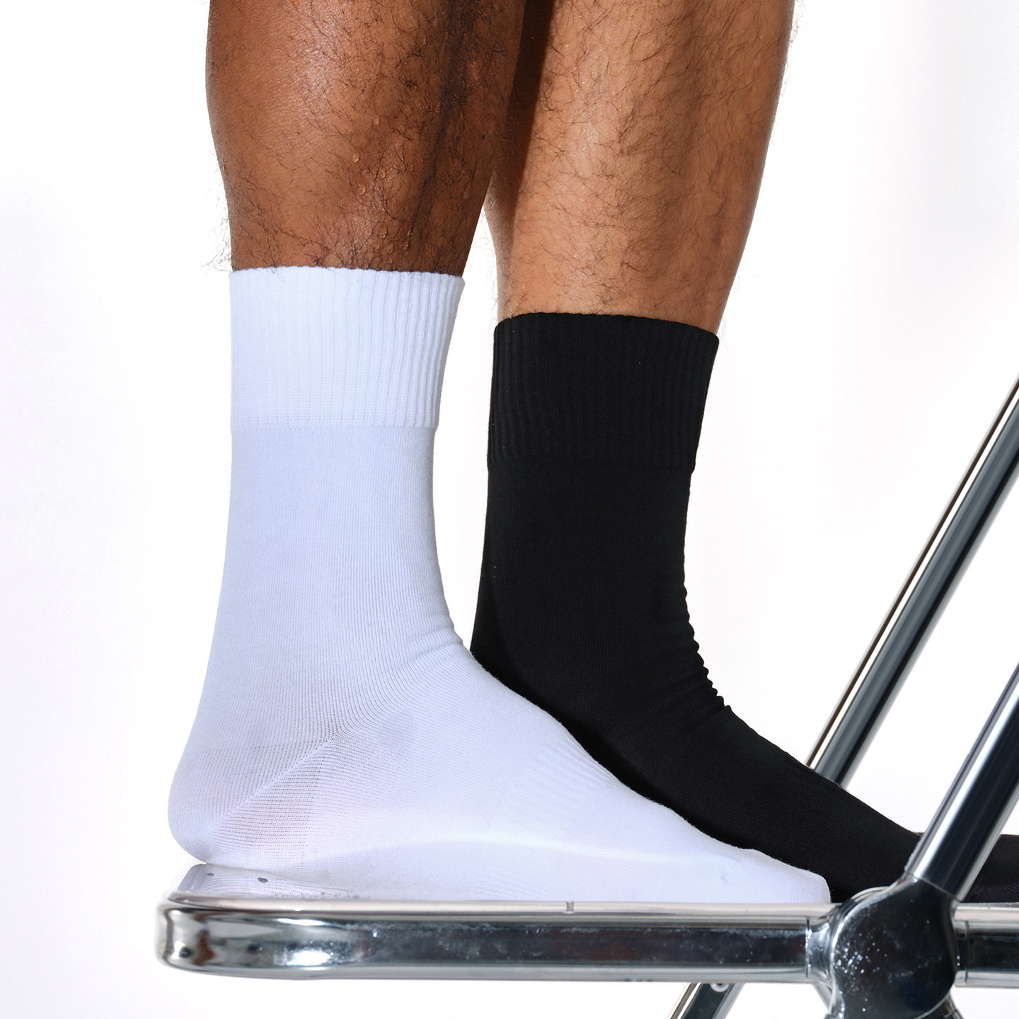 中高筒200n毛圈底黑白商务棉袜子