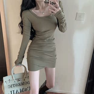 早秋法式收腰chic气质方领连衣裙女秋季款拼接长袖不规则包臀裙子
