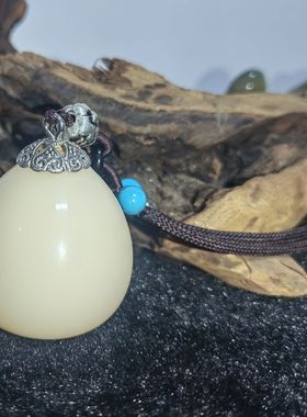 成品佛心果挂脖大果菩提果纯天然手工原色佛心果吊坠空心水滴吊坠