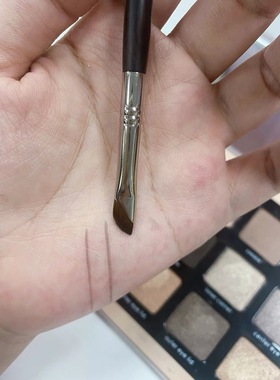 192镰刀眼线刷极细斜角扁平头眼睑下至卧蚕刷眉刷刀锋化妆刷刷子