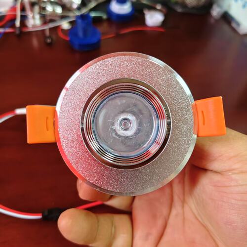 3W七彩天花灯68mm直径七彩射灯彩色射灯12V 24V 开孔55mm带控制器