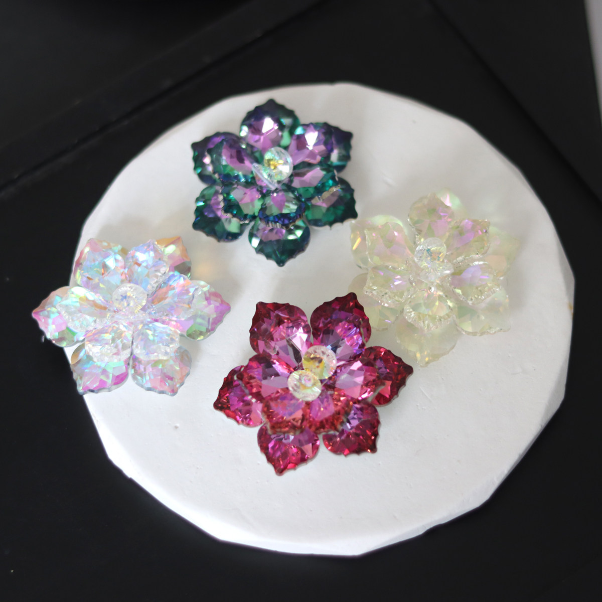2026新色高端幻彩水晶花朵手工玻璃钻饰DIY胸针头饰饰品配件