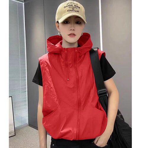 欧货防晒连帽马甲外套女2026夏季新款设计感无袖百搭透气短款上衣