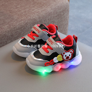 秋季新款小童亮灯运动鞋女宝宝学步鞋男婴幼儿软底皮面防滑1-5岁3