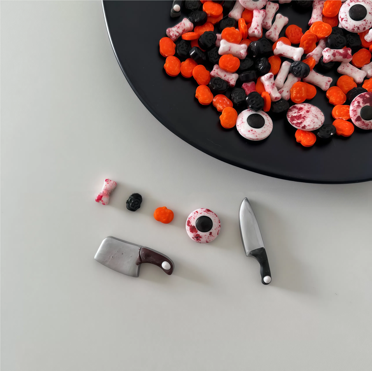 2025万圣节糖果蛋糕装饰摆件搞怪大小眼睛糖珠甜品派对点缀装饰糖