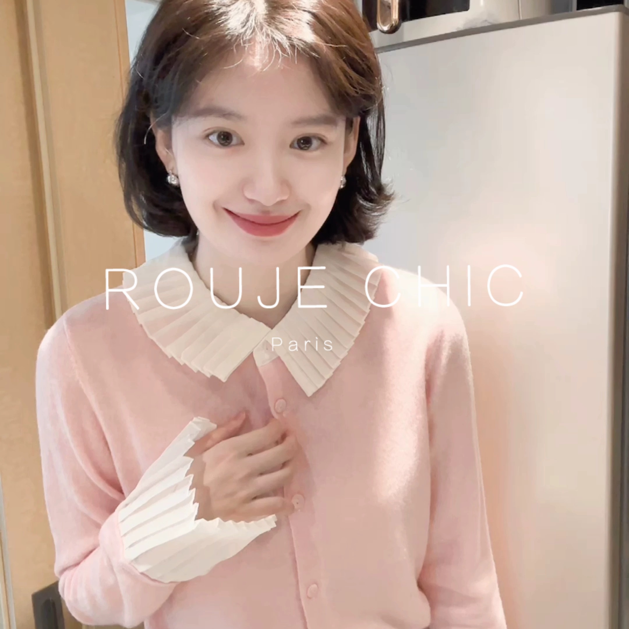 法国粉色浣熊绒娃娃领针织衫女冬