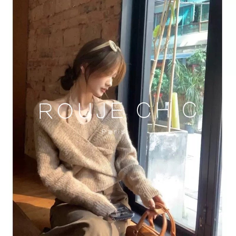 ROUJE CHIC法式咖色假两件挂脖针织毛衣女秋冬季软糯扭结针织上衣,女装/女士精品,大码内搭,淘宝优惠券,粉丝福利购,淘宝优惠卷