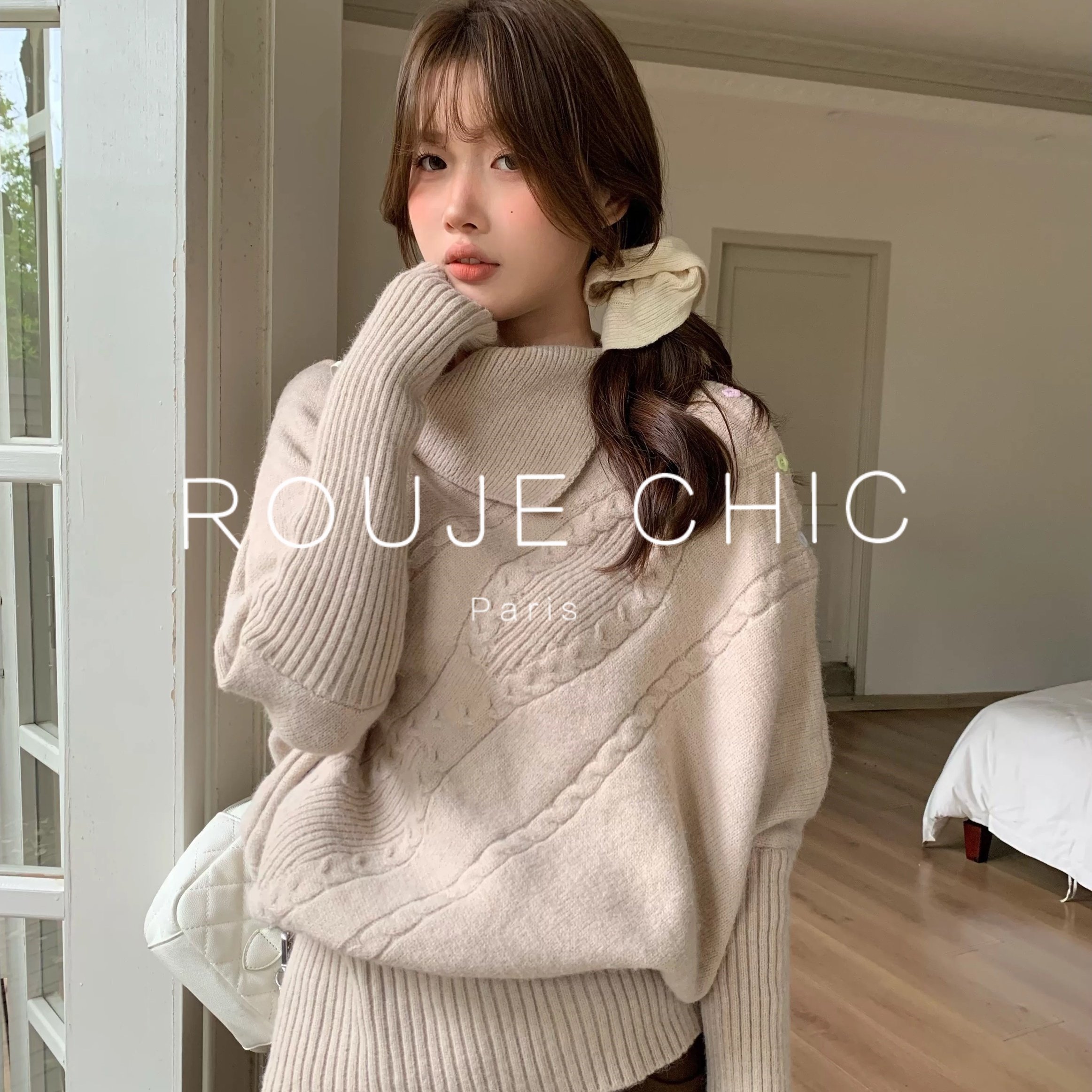 ROUJE CHIC法式不对称翻领麻花斗篷毛衣女冬季宽松设计感针织上衣,女装/女士精品,大码内搭,淘宝优惠券,粉丝福利购,淘宝优惠卷