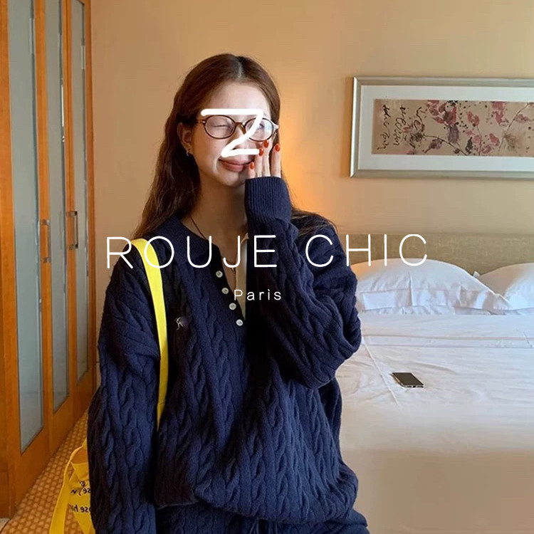 ROUJE CHIC法式气质翻领麻花毛衣女秋冬松紧腰针织短裤时尚套装