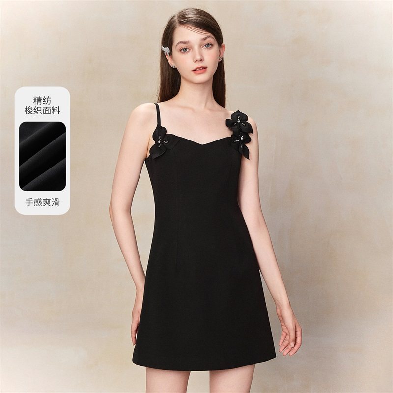 吊带连衣裙女立体花朵收腰