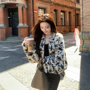 张林超LIN BOUTIQUE Oversais宽松落肩袖显瘦显腿长花色短外套女