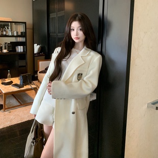 素经典 减龄海军元 布朗学院风58.3%绵羊毛毛呢大衣 BOUTIQUE LIN