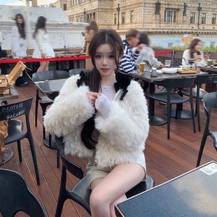 LIN 防夹毛布边细腻柔滑高品质丝绒荷叶领环保毛外套女 BOUTIQUE