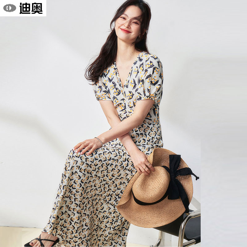 迪奥轻奢优雅连衣裙V领显瘦裙子