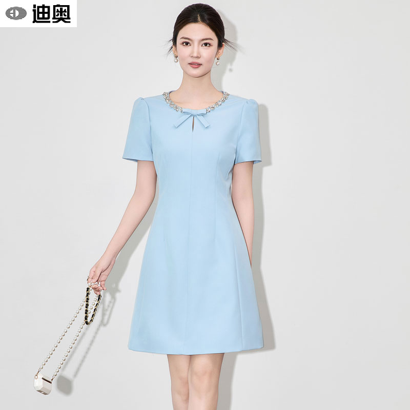 迪奥轻奢顶钻领洋气显瘦连衣裙女
