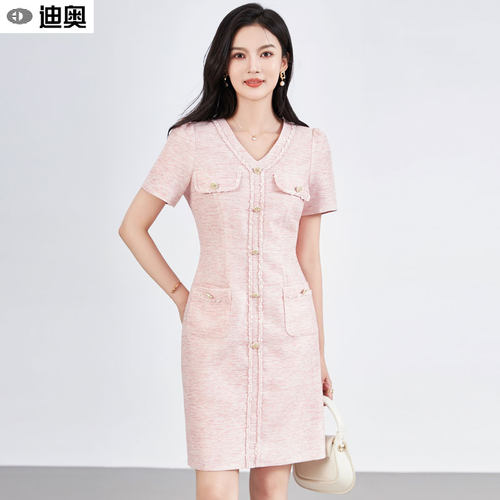 时尚短裙国际大牌专柜同款女装