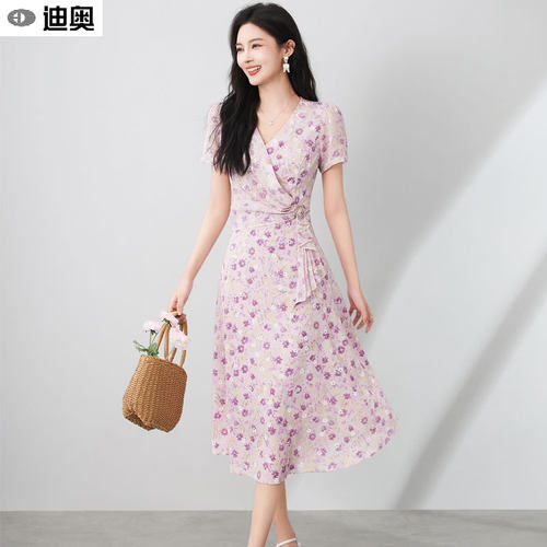 迪奥今年流行连衣裙温柔甜美裙子