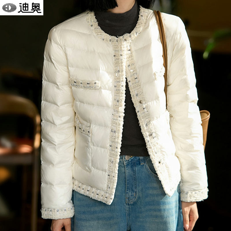 迪奥巨好看的白鹅绒羽绒服女外套