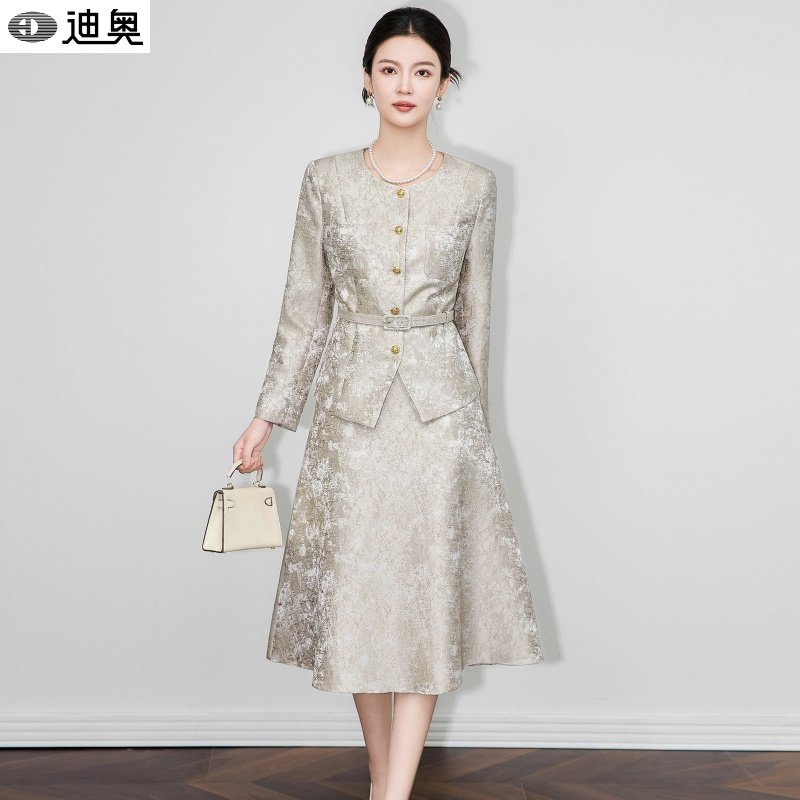 迪奥25秋冬法式两件套装裙女中式古典风高定浮雕收腰西服+半身裙,女装/女士精品,时尚套装,淘宝优惠券,粉丝福利购,淘宝优惠卷