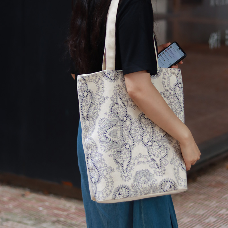 吾尤粒单肩包大容量小众设计