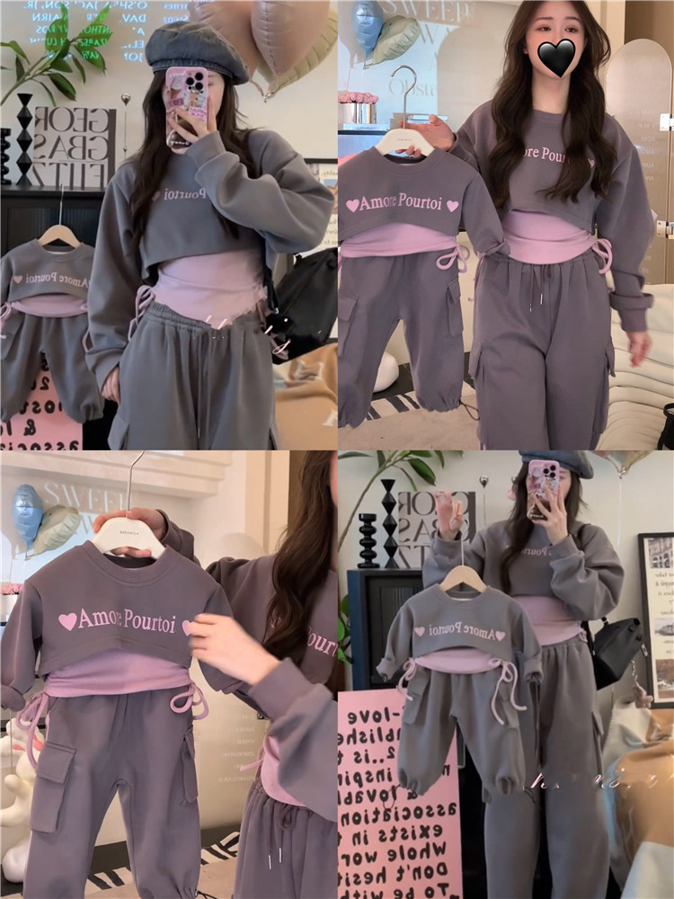 3인 가족을 위한 가을 겨울 부모 자식 의류 어머니와 딸의 느슨한 사랑의 스웨트 셔츠 바지 캐주얼 정장  가족 의류