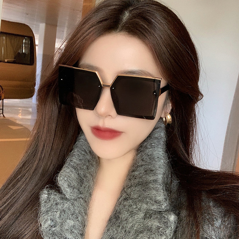 欧美大框显瘦偏光墨镜女时尚方形圆脸网红款街拍眼镜韩版潮太阳镜