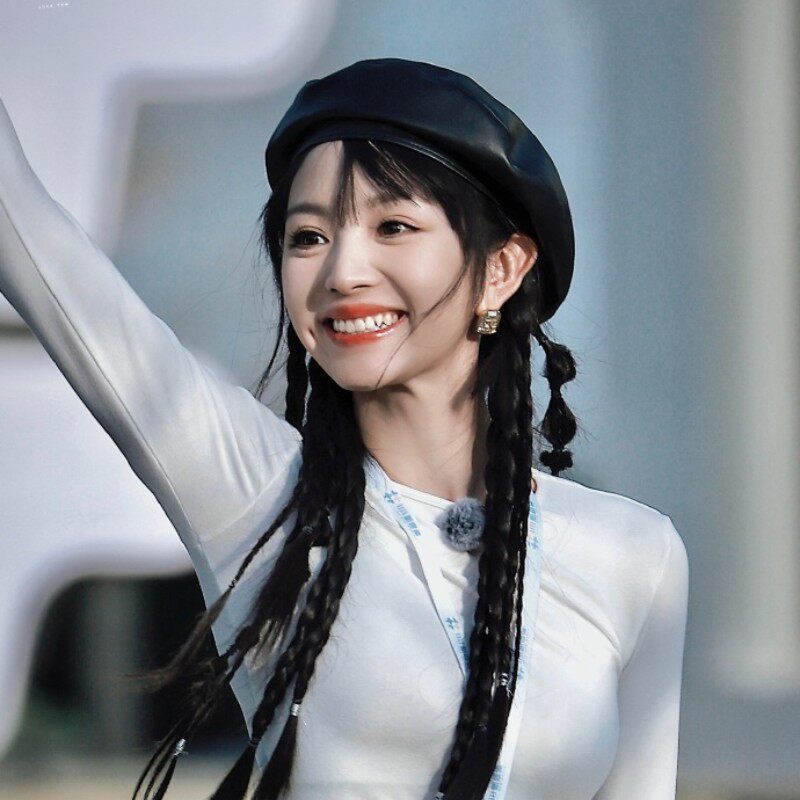 田曦薇女子推理社同款皮质贝雷帽气质设计感小众帽子23春女式皮帽