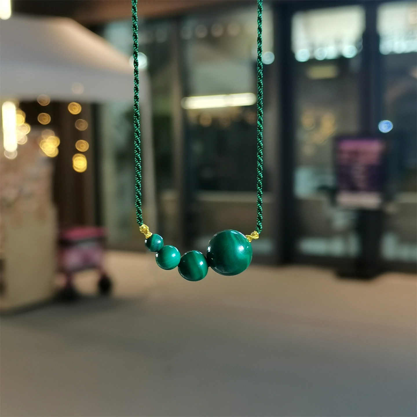 沉静雅致复古墨绿孔雀石锁骨链